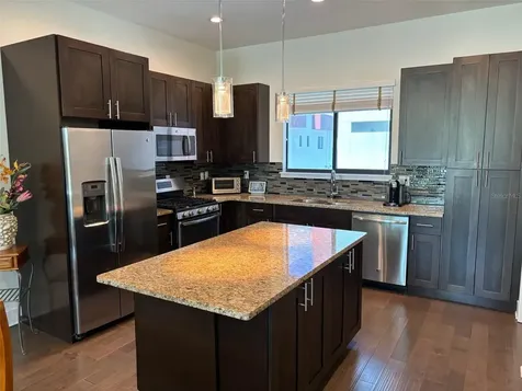 130 8th Street N St Petersburg FL 33701
