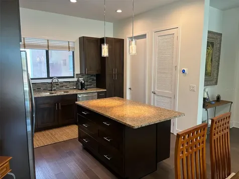 130 8th Street N St Petersburg FL 33701