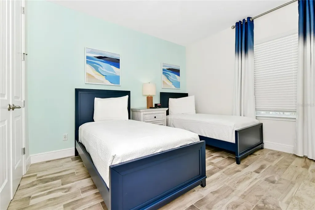 2956 On The Rocks Kissimmee FL 34747