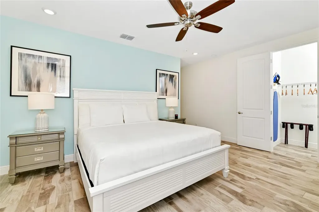 2956 On The Rocks Kissimmee FL 34747