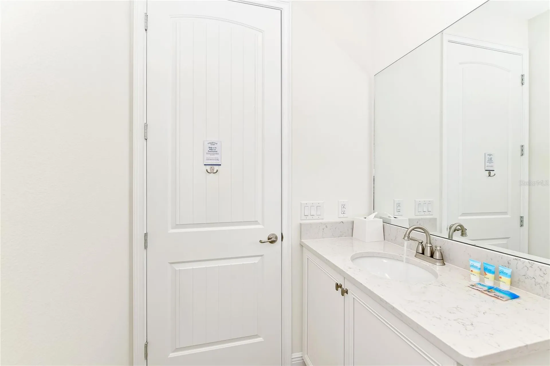 2956 On The Rocks Kissimmee FL 34747