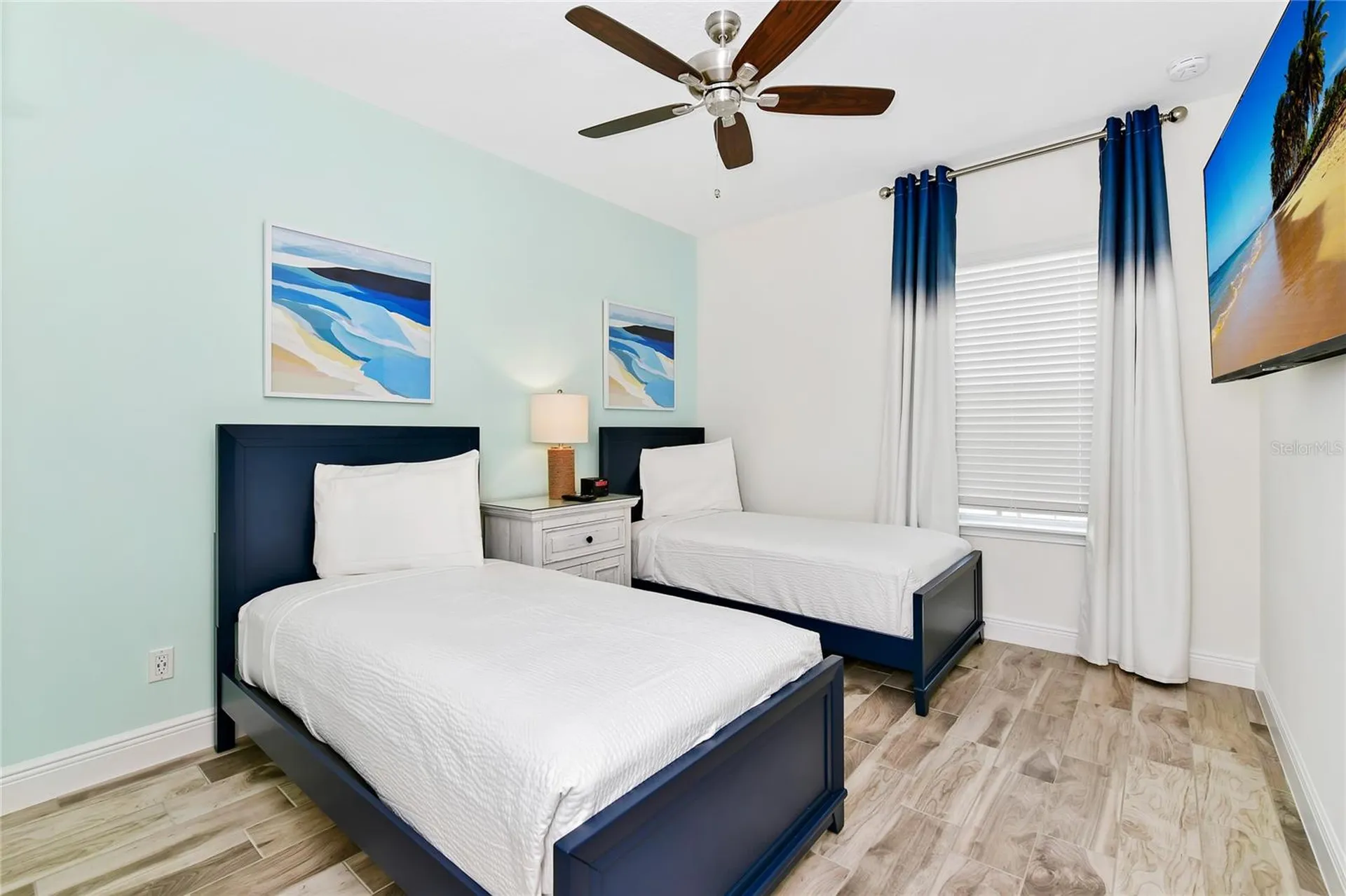 2956 On The Rocks Kissimmee FL 34747