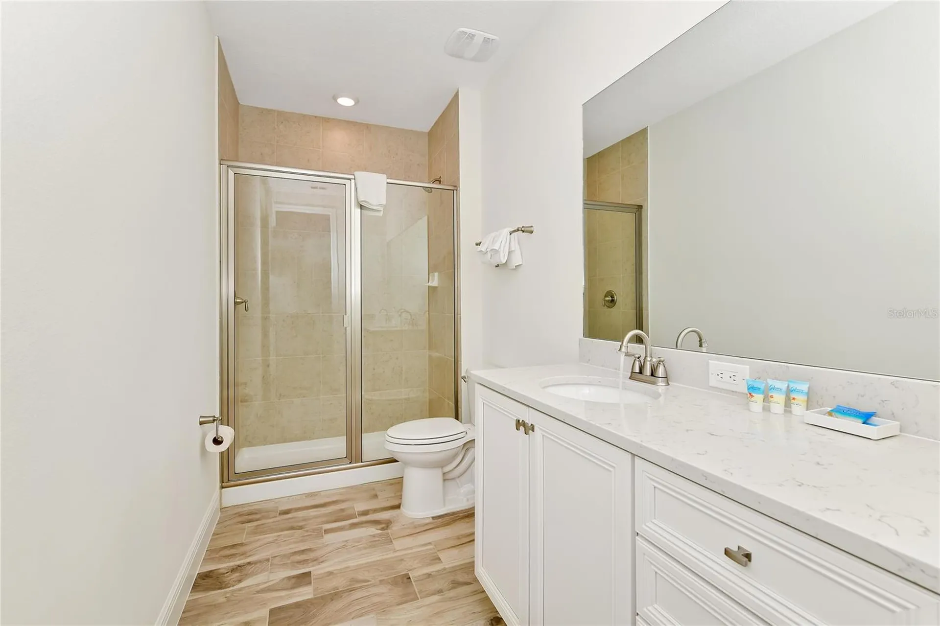 2956 On The Rocks Kissimmee FL 34747