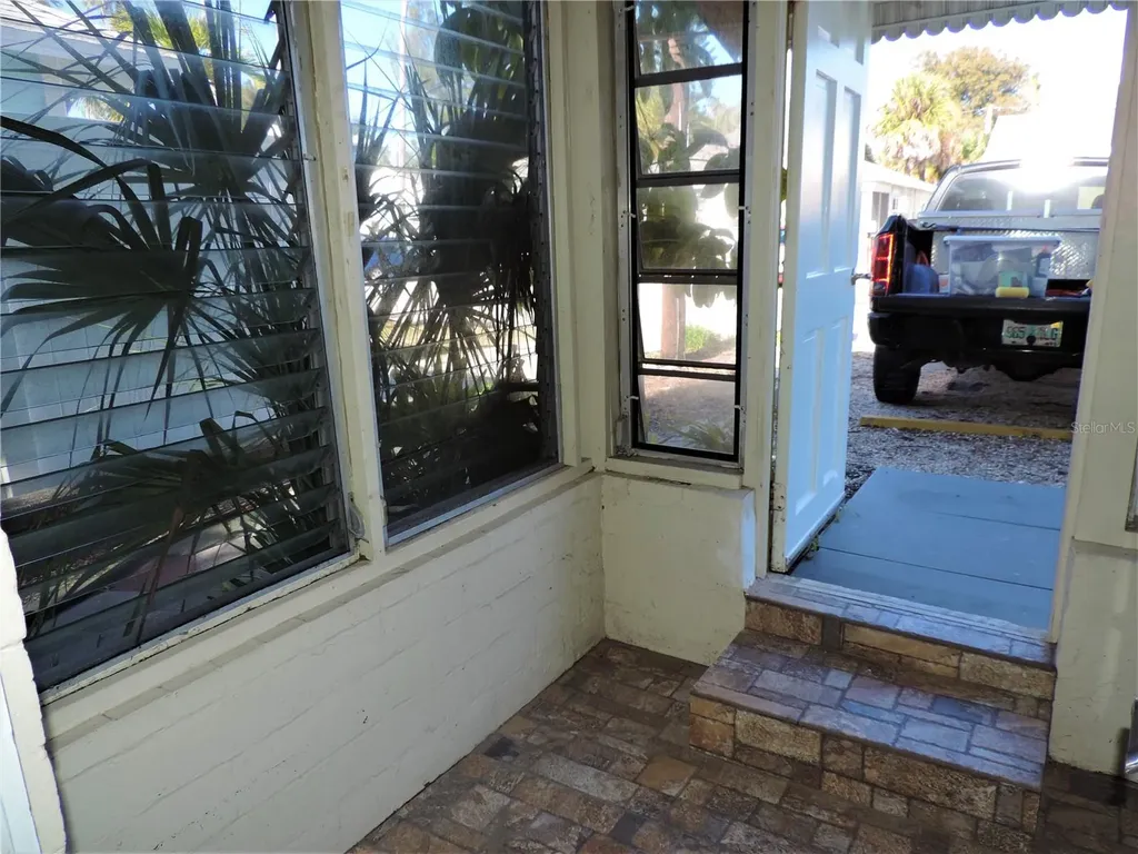 61 81st Avenue Treasure Island FL 33706