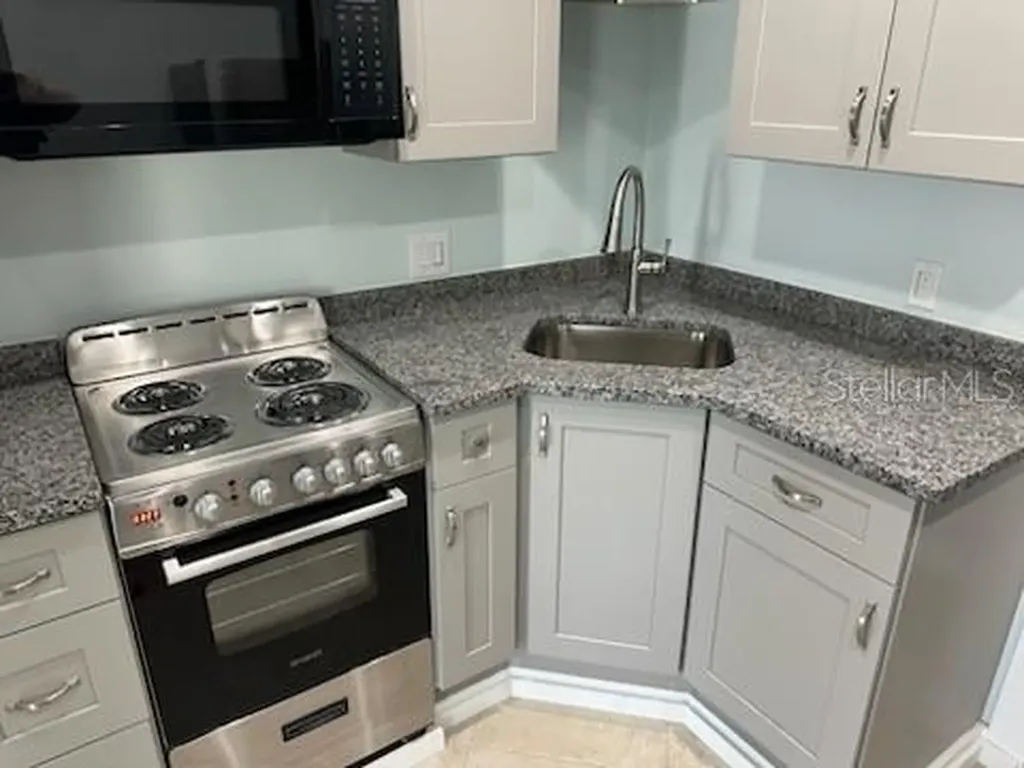 61 81st Avenue Treasure Island FL 33706