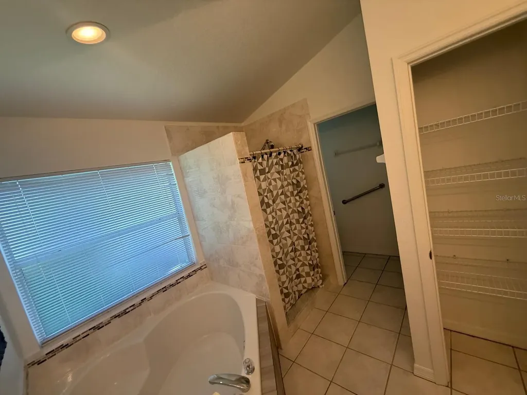2930 Rivers End Road Orlando FL 32817