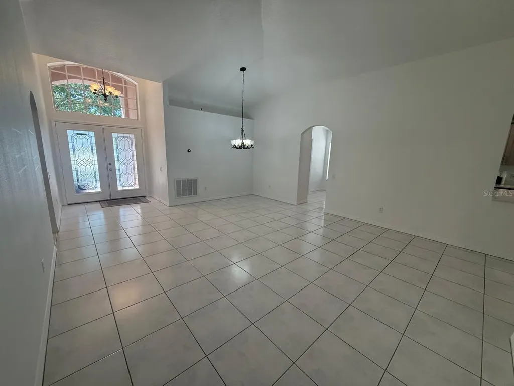 2930 Rivers End Road Orlando FL 32817