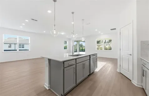 37834 Clinch Circle Zephyrhills FL 33540