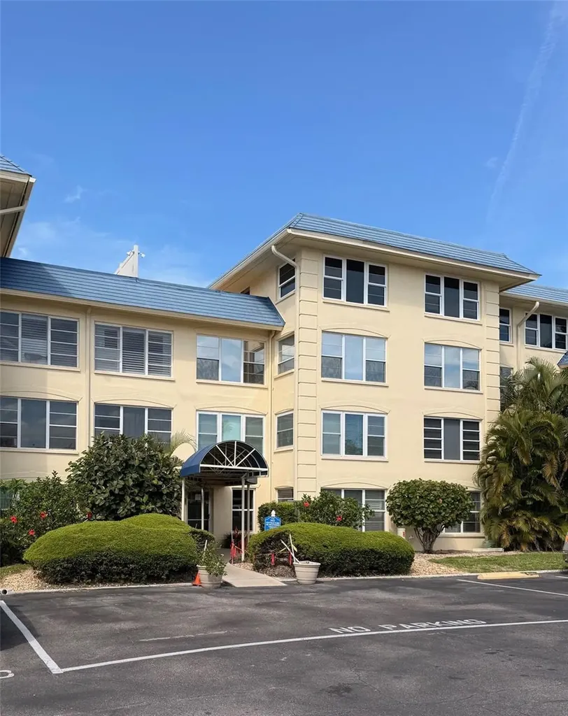 3806 Gulf Of Mexico Drive Longboat Key FL 34228