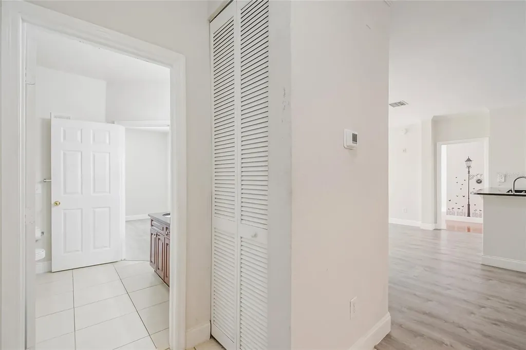 3611 Conroy Road Orlando FL 32839