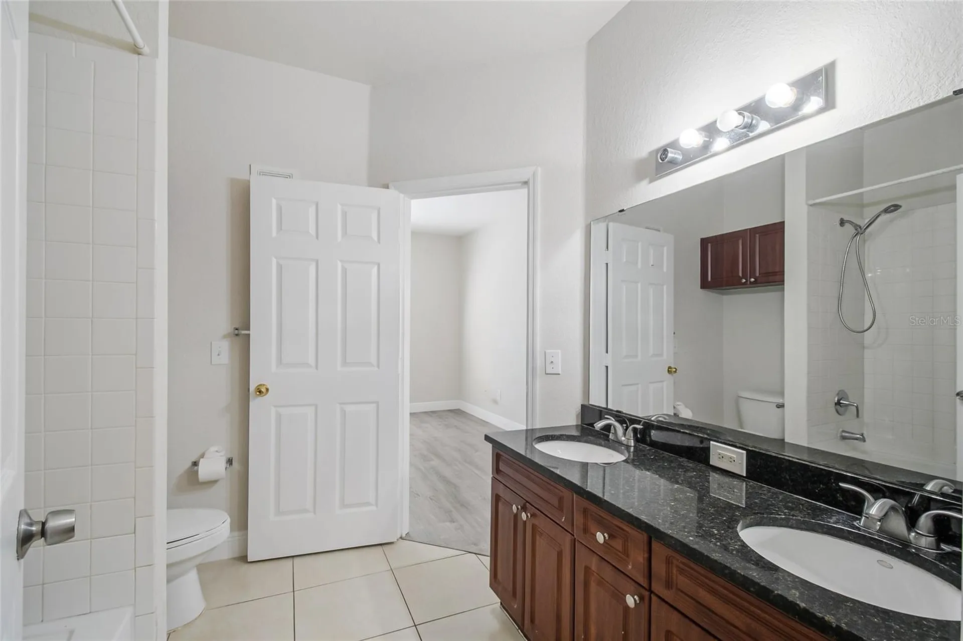 3611 Conroy Road Orlando FL 32839