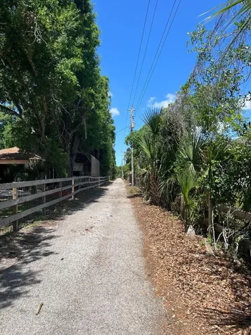 15617 Casey Road Tampa FL 33624