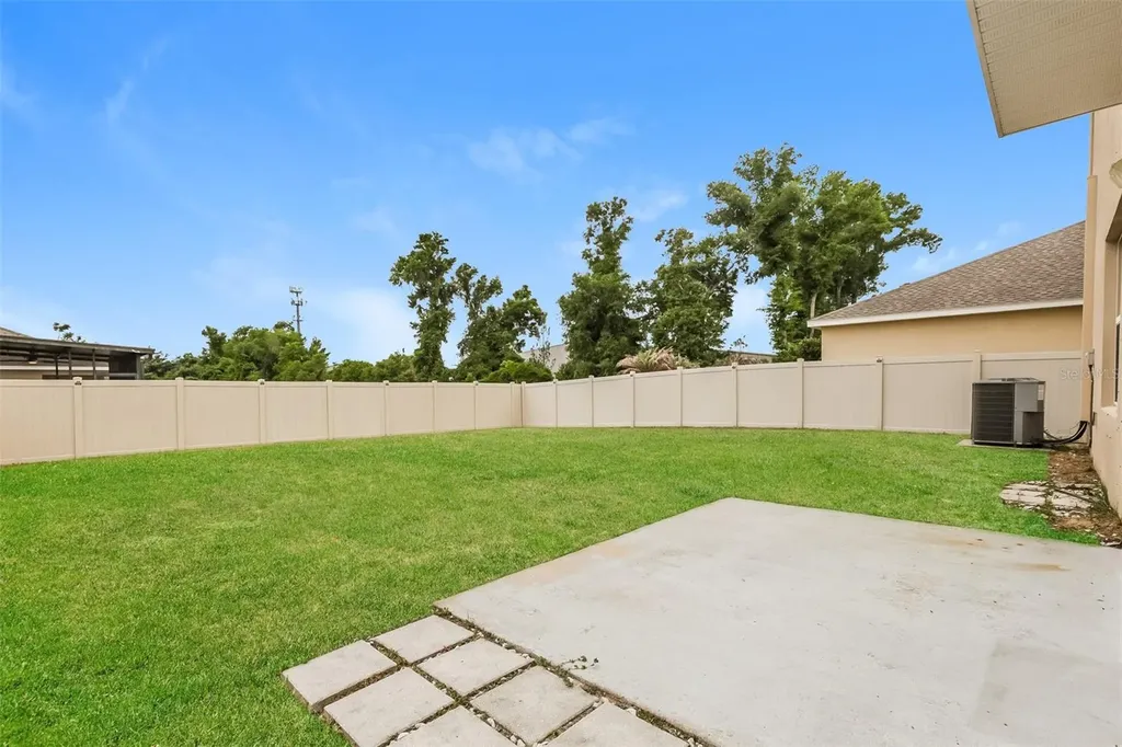 9529 Sunstone Boulevard Thonotosassa FL 33592