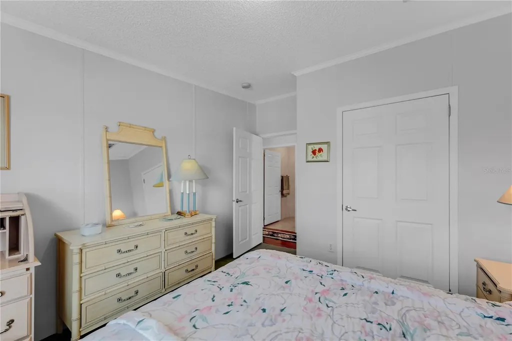 2100 Kings Highway Port Charlotte FL 33980
