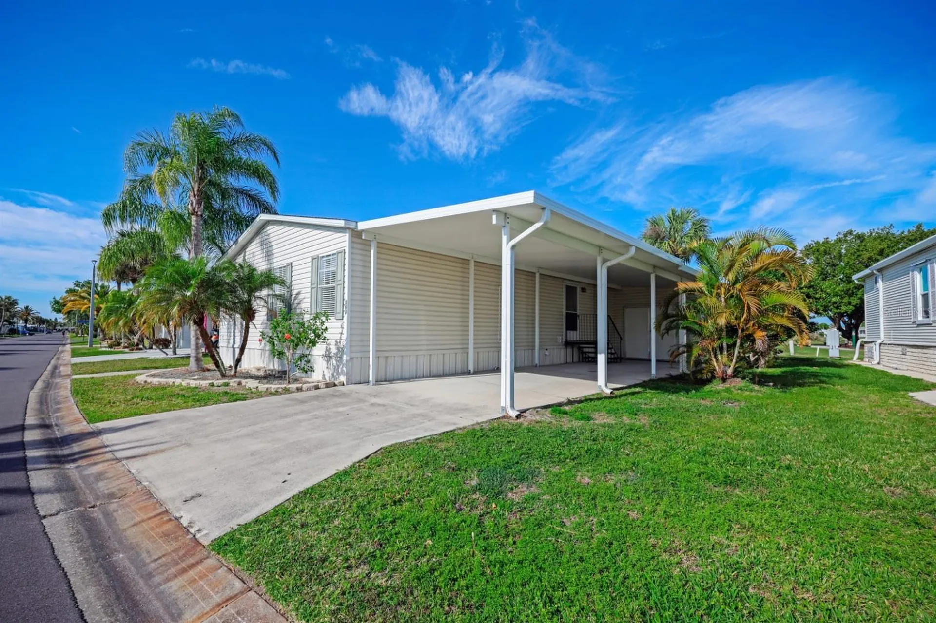 2100 Kings Highway Port Charlotte FL 33980
