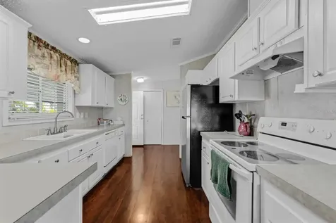 2100 Kings Highway Port Charlotte FL 33980