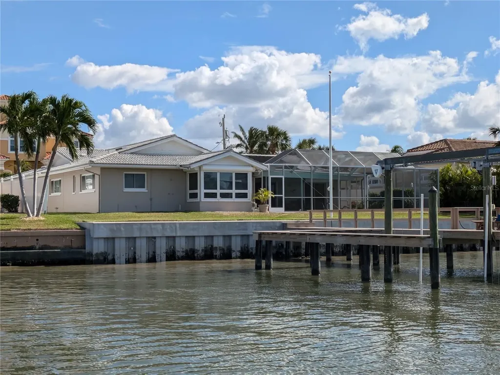 212 Poinciana Lane Largo FL 33770