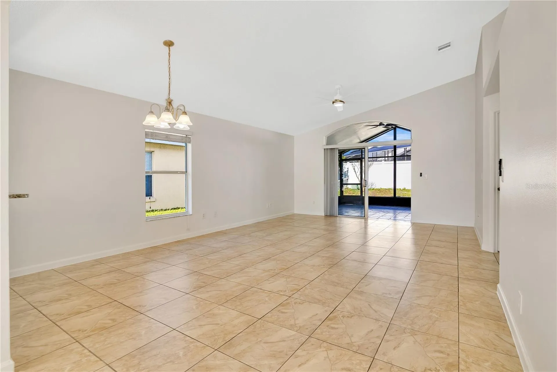 1538 Avleigh Circle Orlando FL 32824