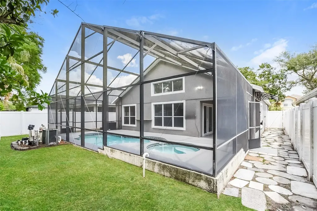176 Hanging Moss Drive Oviedo FL 32765