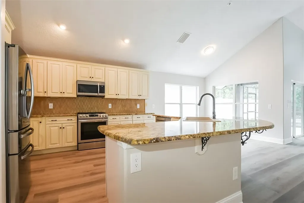 176 Hanging Moss Drive Oviedo FL 32765