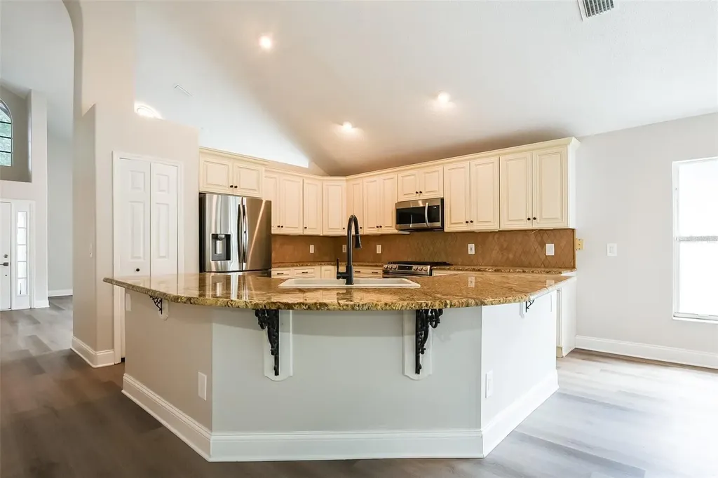 176 Hanging Moss Drive Oviedo FL 32765