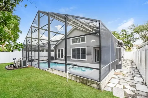 176 Hanging Moss Drive Oviedo FL 32765