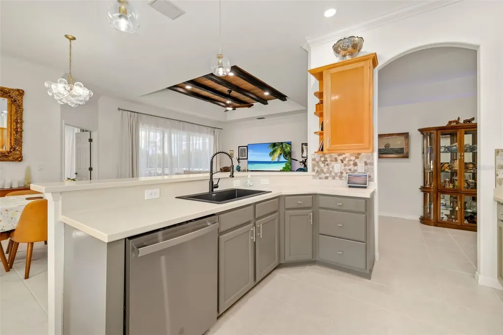 6413 Grand Point Avenue Bradenton FL 34201