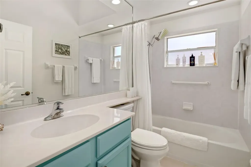 6413 Grand Point Avenue Bradenton FL 34201