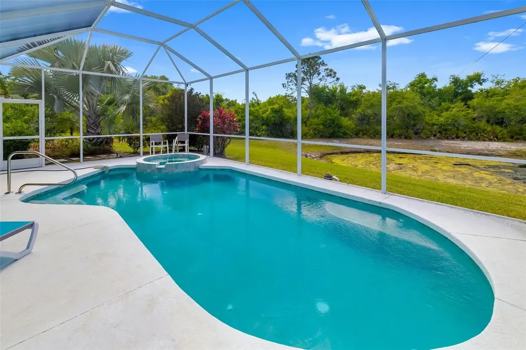 6413 Grand Point Avenue Bradenton FL 34201