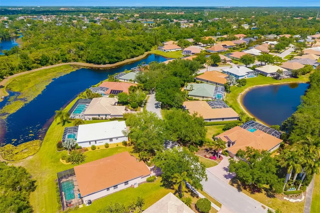 6413 Grand Point Avenue Bradenton FL 34201