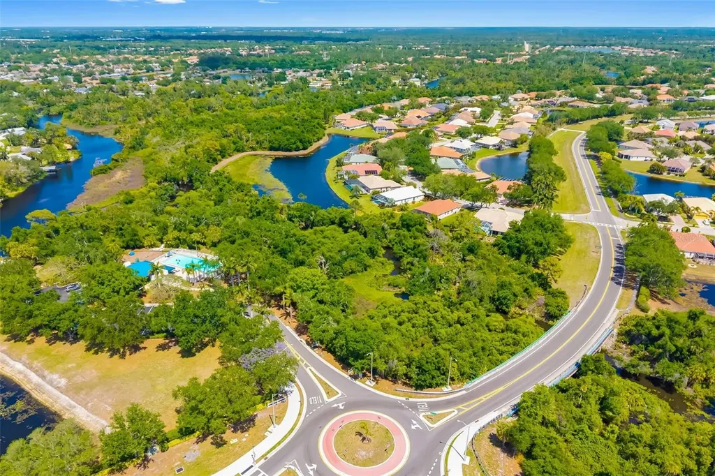 6413 Grand Point Avenue Bradenton FL 34201