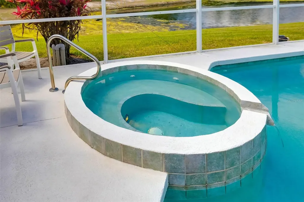 6413 Grand Point Avenue Bradenton FL 34201