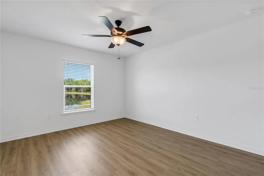 902 / 904 Captiva Point Lakeland FL 33801