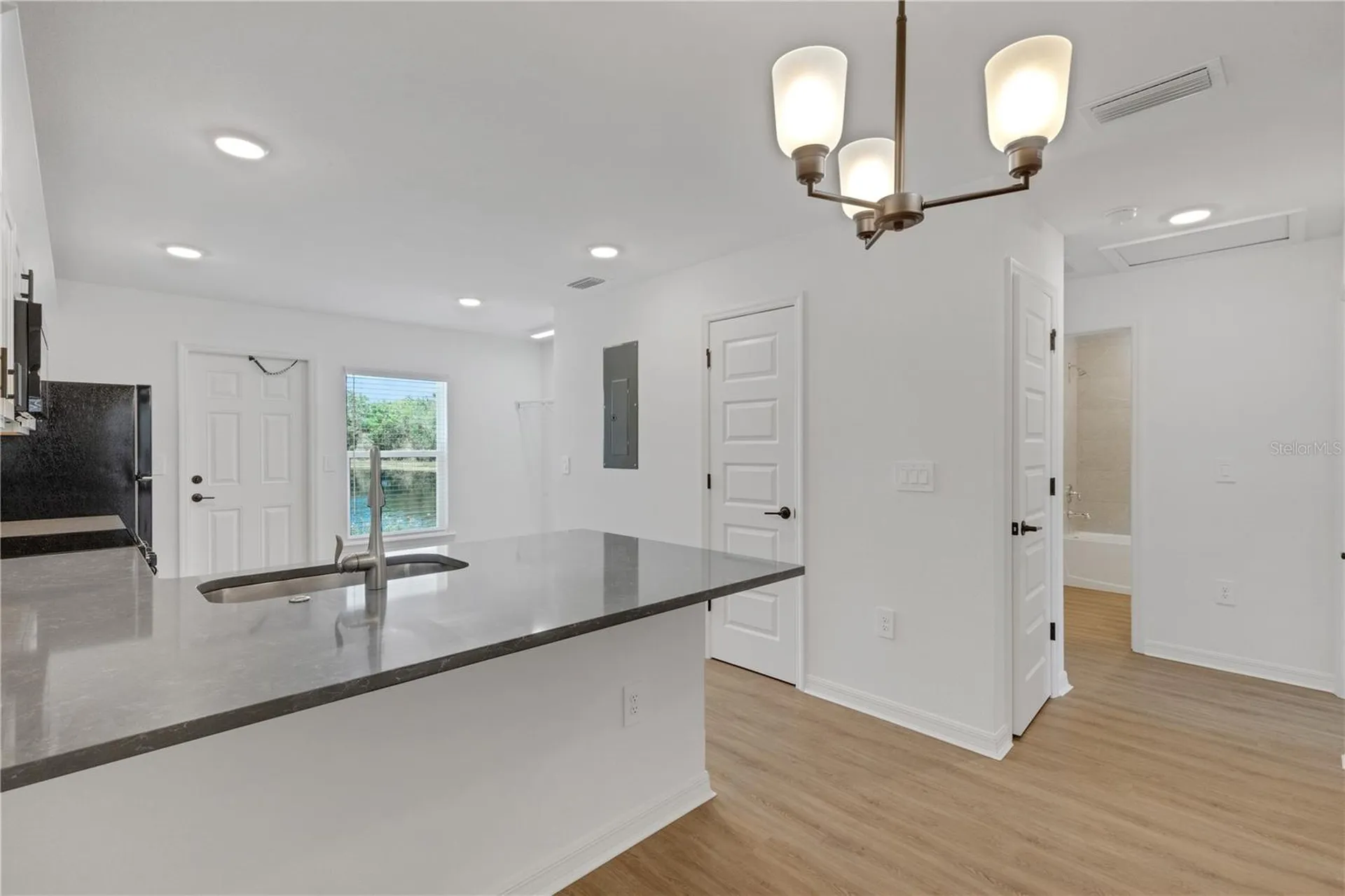 902 / 904 Captiva Point Lakeland FL 33801