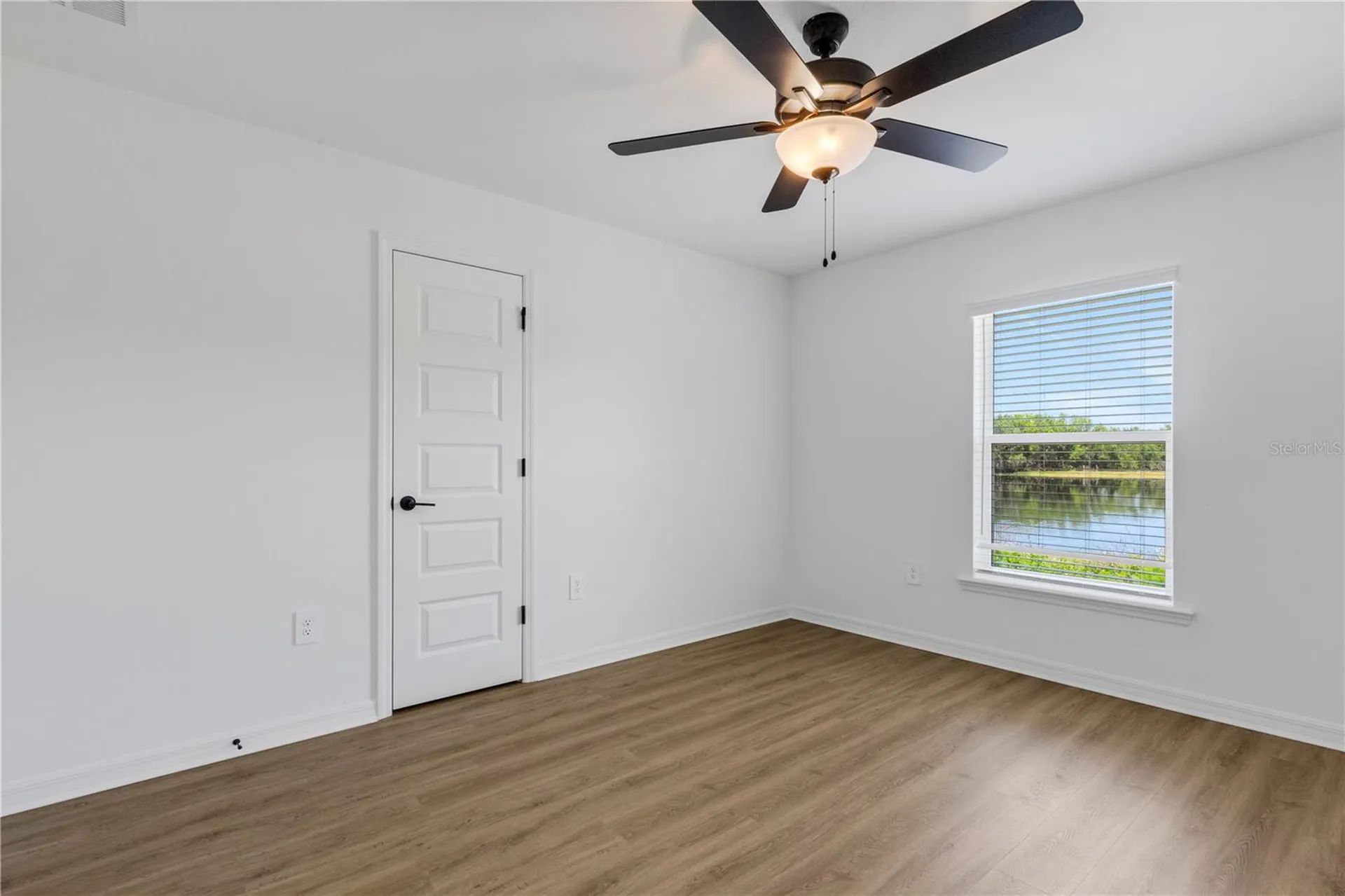 902 / 904 Captiva Point Lakeland FL 33801