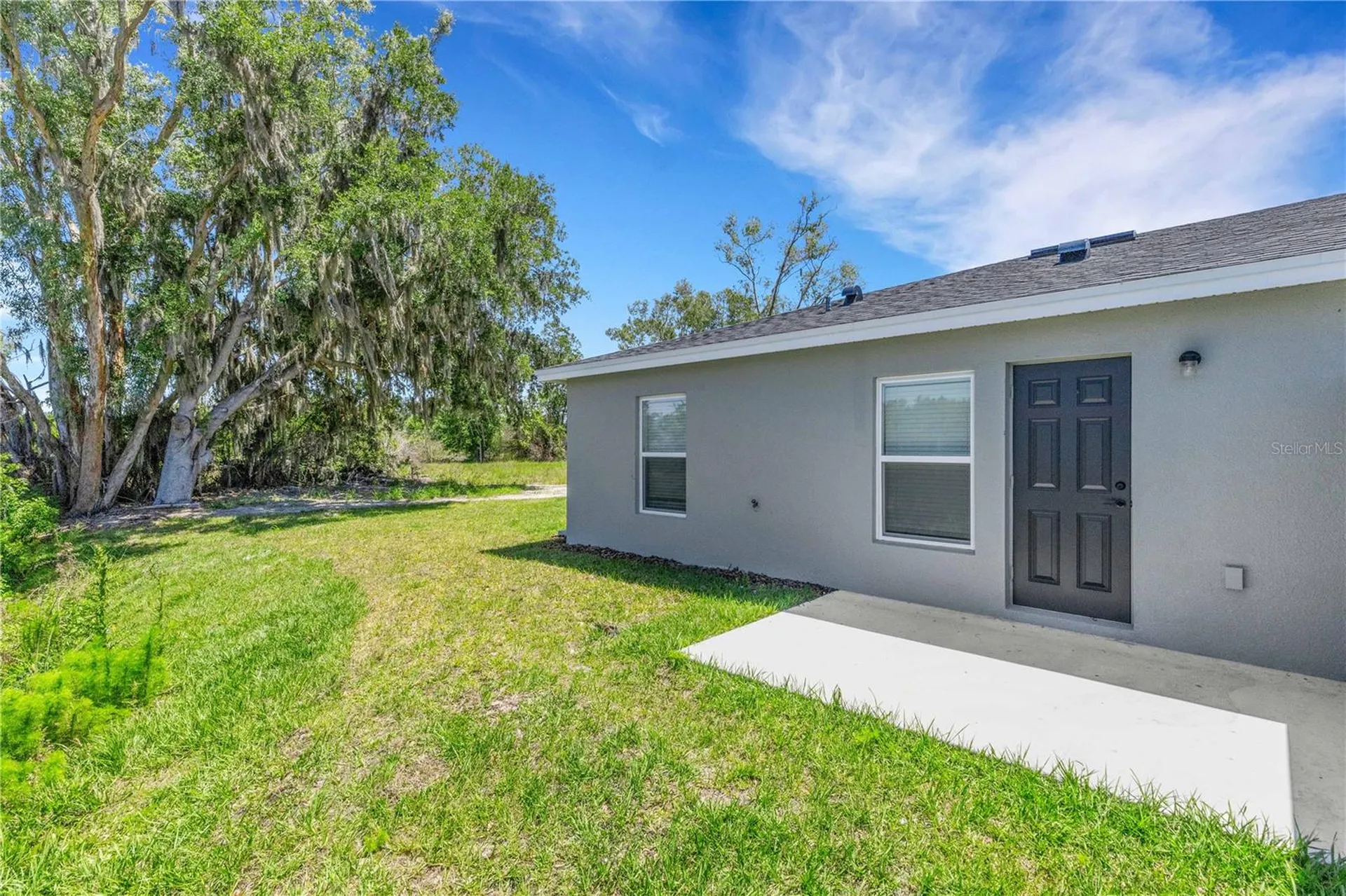 902 / 904 Captiva Point Lakeland FL 33801