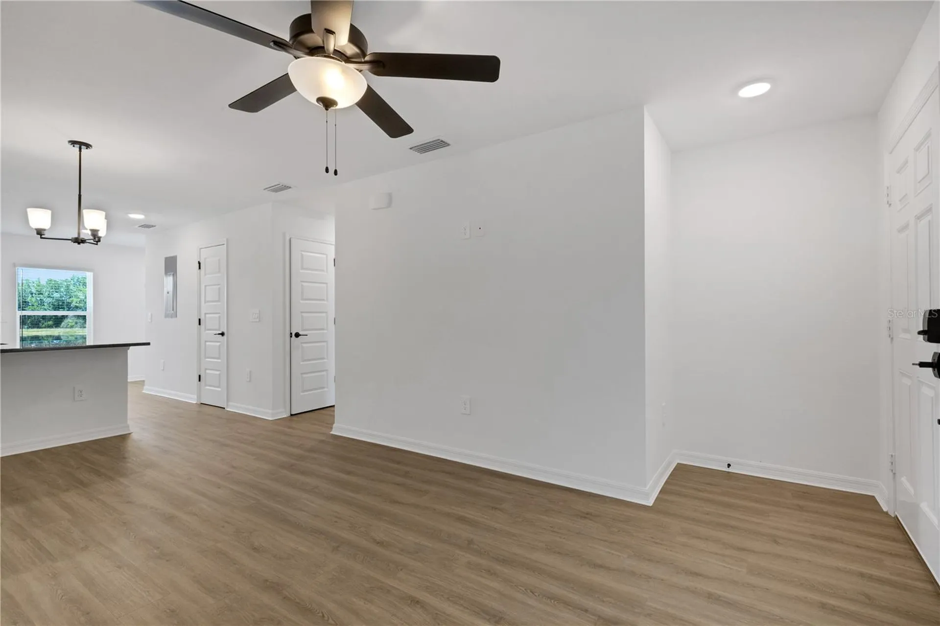902 / 904 Captiva Point Lakeland FL 33801