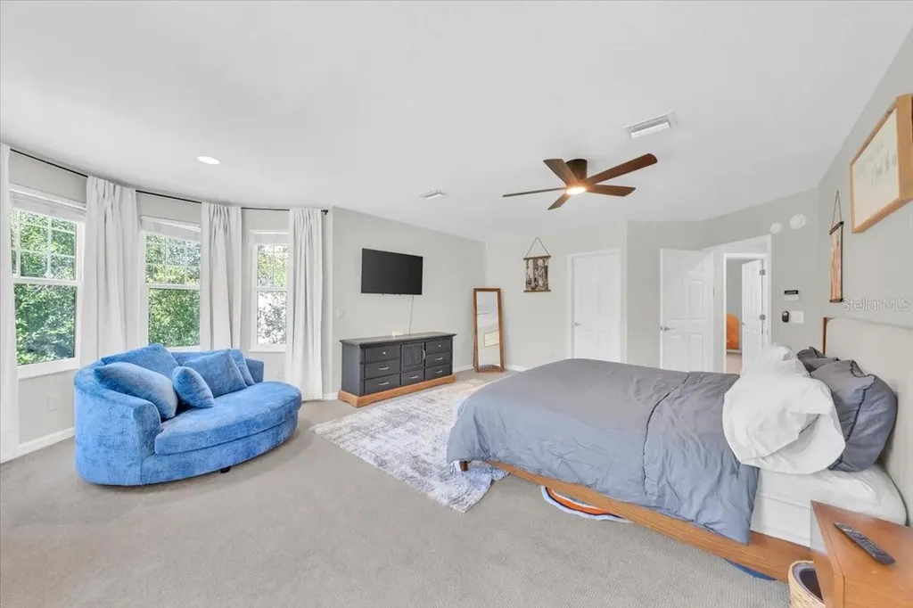 5913 Flatwoods Manor Circle Lithia FL 33547