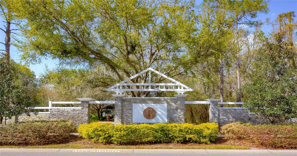 5913 Flatwoods Manor Circle Lithia FL 33547