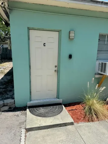 1235 22nd Avenue S St Petersburg FL 33705