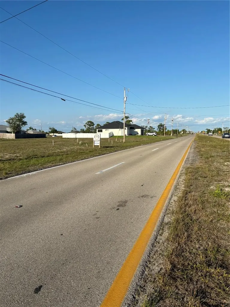 3522 NW 41st Place Cape Coral FL 33993