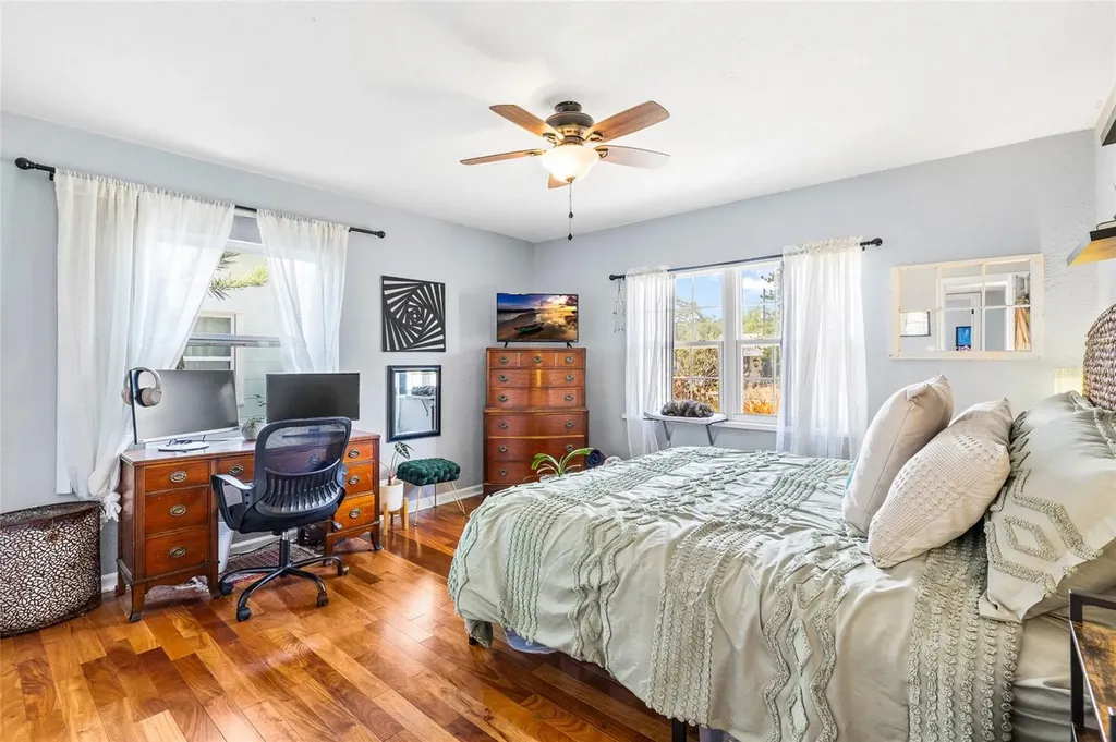 4650 2nd Avenue S St Petersburg FL 33711