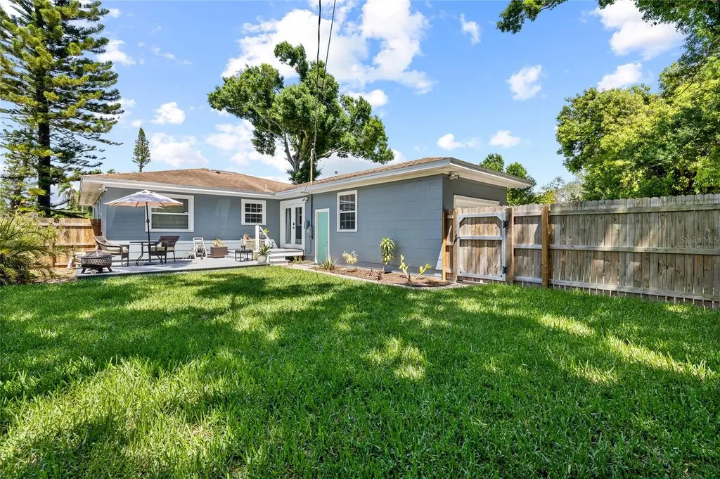 4650 2nd Avenue S St Petersburg FL 33711