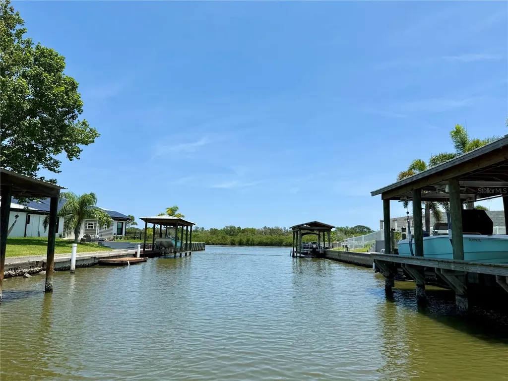 146 Gary Avenue Oak Hill FL 32759