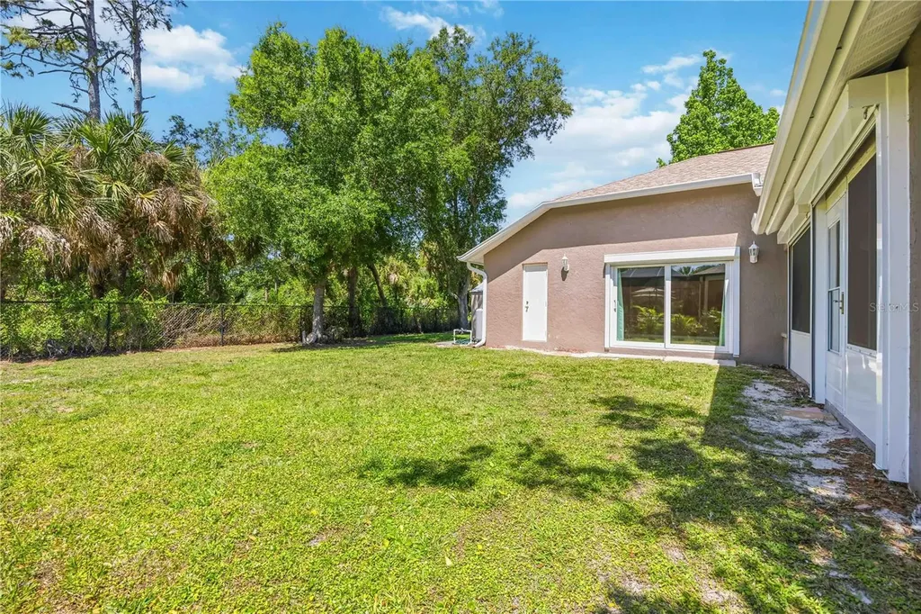 4027 Quaker Lane North Port FL 34288