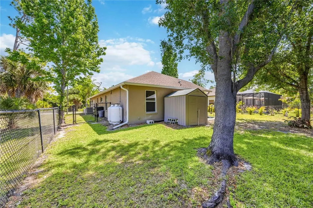 4027 Quaker Lane North Port FL 34288