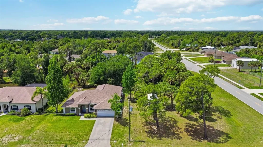 4027 Quaker Lane North Port FL 34288