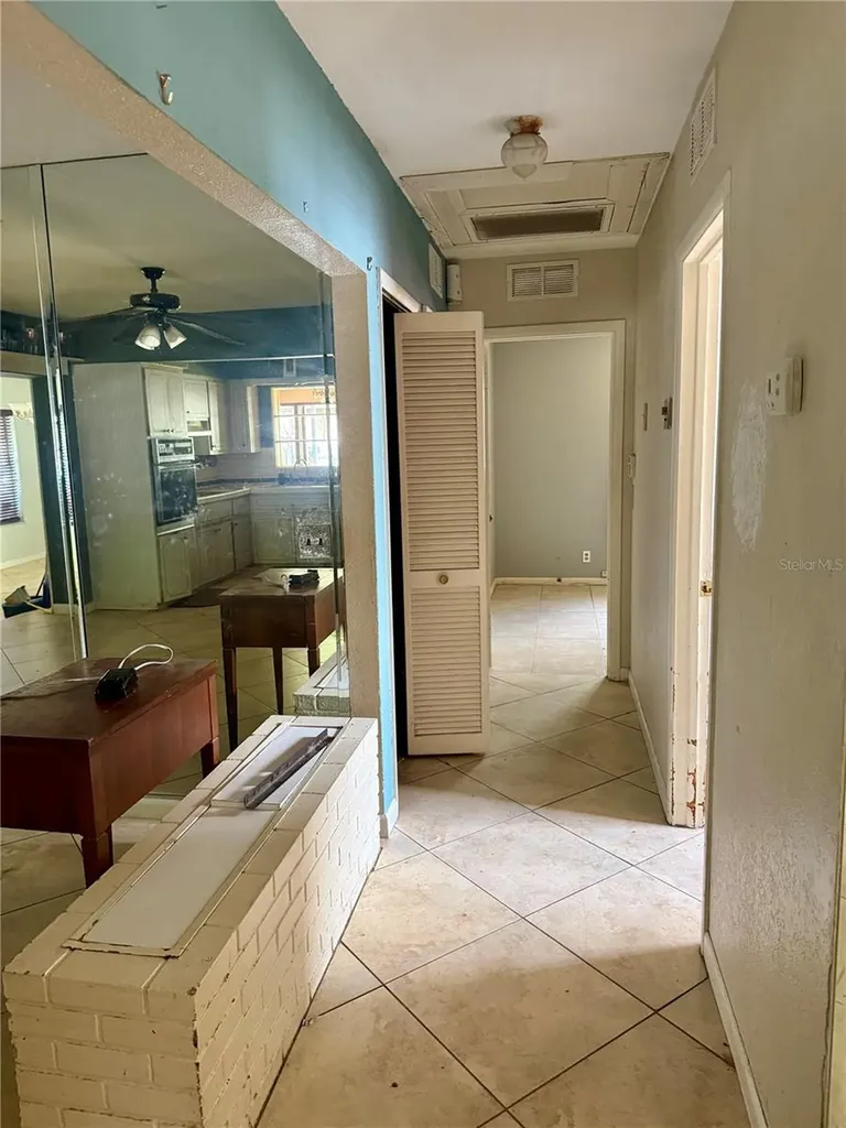 3018 W Aileen Street Tampa FL 33607