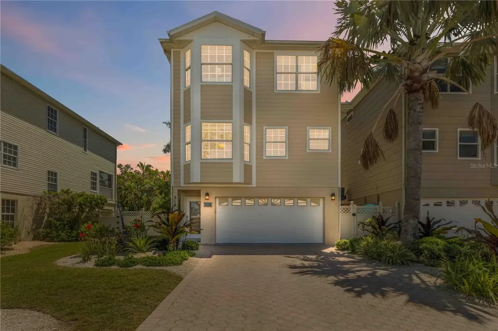 215 81st Street Holmes Beach FL 34217