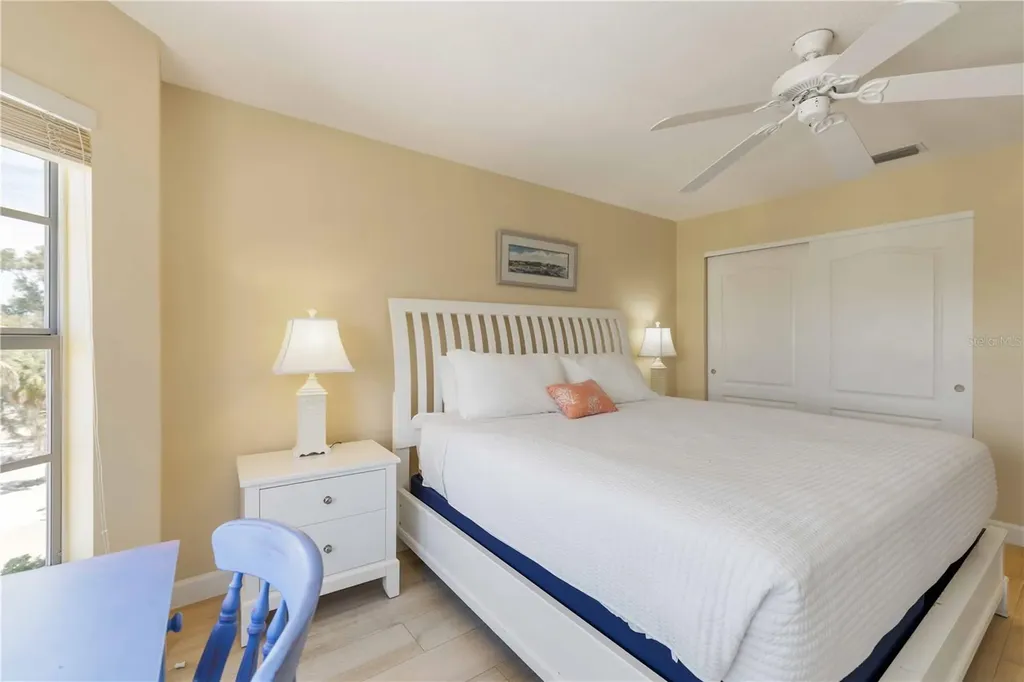 215 81st Street Holmes Beach FL 34217
